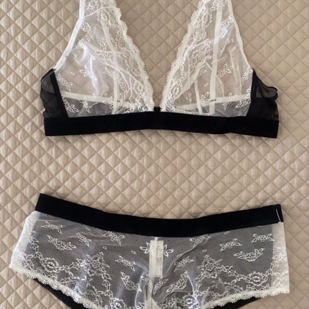 NWT Black & White Lace Lingerie Set Size 36C Large